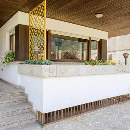 Casa Dei Pini * Tirano