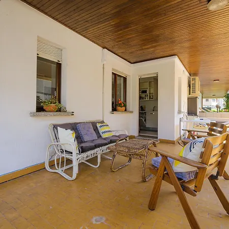 Casa Dei Pini Apartment *