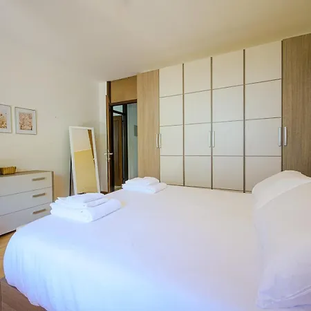 Casa Dei Pini Apartment *